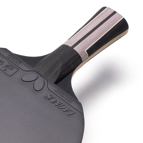 Butterfly Timo Boll Specialist Detail des schwarzen Lagnus-Belags und der Griffrückseite